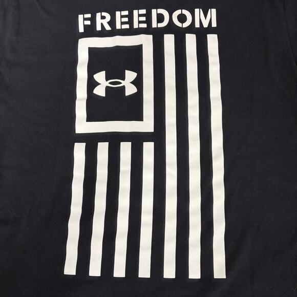 Under Armour Freedom Black Tee Men’s S Loose Fit 1370810 EUC - Picture 1 of 8